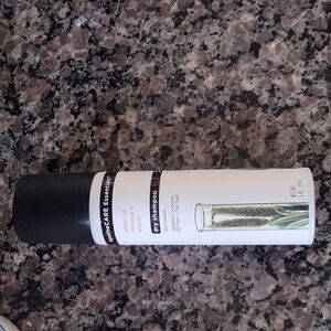 ApotheCARE Essentials  dry shampoo 5 oz each new , THE BOOSTER